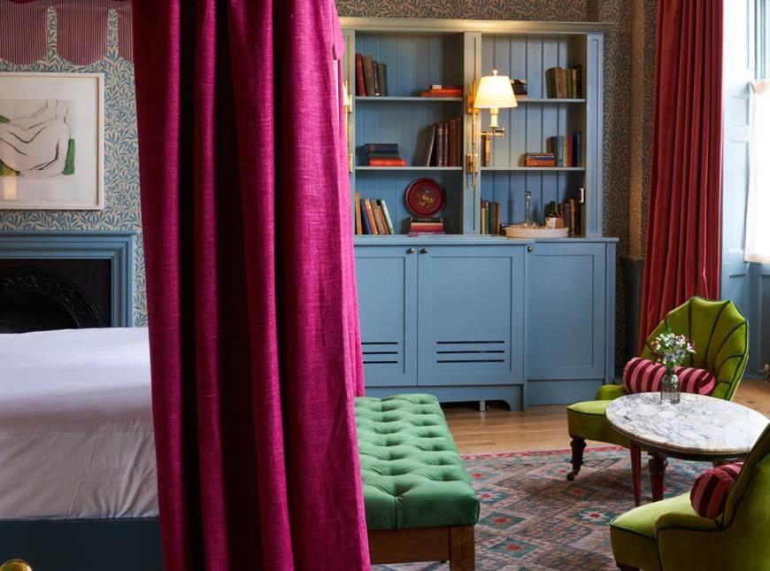 米特酒店 泰晤士河畔京士顿 外观 照片 A room at the Hotel