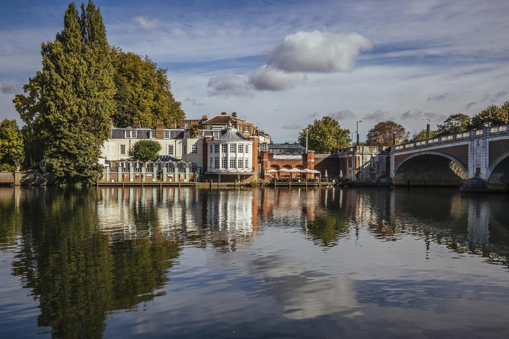 米特酒店 泰晤士河畔京士顿 外观 照片 The River Wey at Farnham